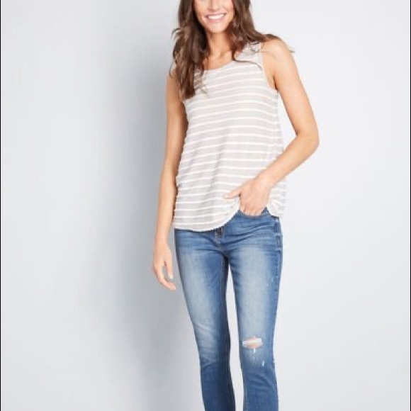 Mod Cloth | Playfully Functioning Knit Tank Top - Picture 4 of 7